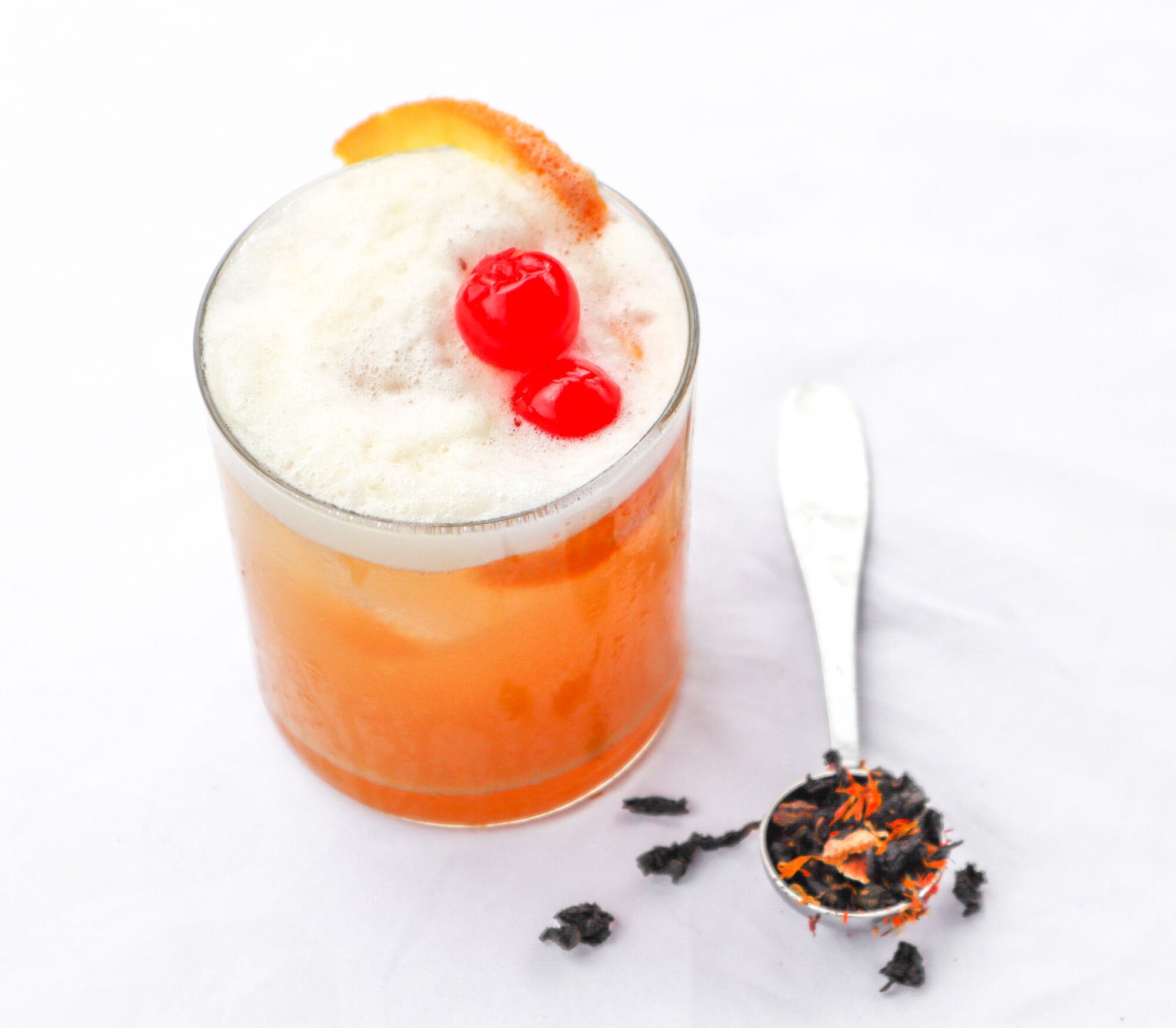 CREATE A DREAMY TREAT: THE DREAMSICLE SOUR