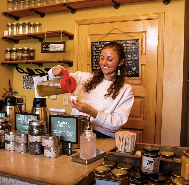 EMPLOYEE FEATURE 🎄 DECEMBER 2022 Old Barrel Tea Co